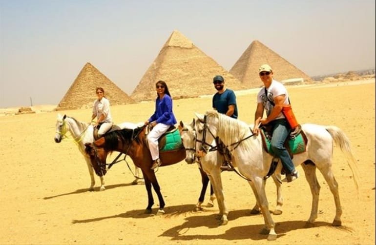 Egypt - Top Things To Do 2 HORSE RIDING AT PYRAMIDS